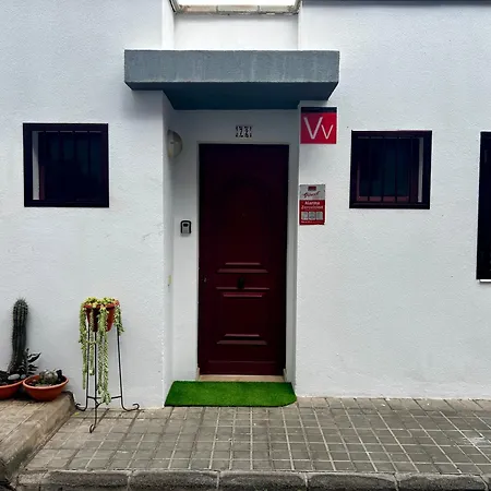 Big Puerto Rico In Front Of The Shopping Center With Private Heated Saltwater Pool With Jacuzzi & Arcade Games & T Able Foot Ball * Puerto Rico (Gran Canaria)