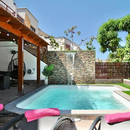Villa Big Puerto Rico In Front Of The Shopping Center With Private Heated Saltwater Pool With Jacuzzi & Arcade Games & T Able Foot Ball *