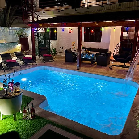 Big Puerto Rico In Front Of The Shopping Center With Private Heated Saltwater Pool With Jacuzzi & Arcade Games & T Able Foot Ball Villa Puerto Rico (Gran Canaria)