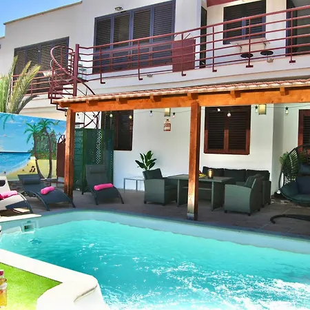 Big Puerto Rico In Front Of The Shopping Center With Private Heated Saltwater Pool With Jacuzzi & Arcade Games & T Able Foot Ball Villa *