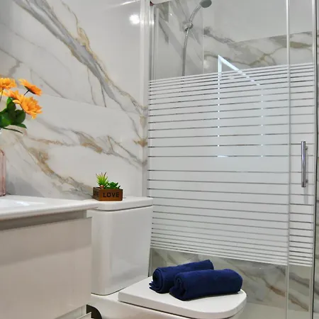 Villa Big Puerto Rico In Front Of The Shopping Center With Private Heated Saltwater Pool With Jacuzzi & Arcade Games & T Able Foot Ball Puerto Rico (Gran Canaria)