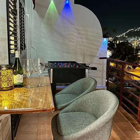 Big Puerto Rico In Front Of The Shopping Center With Private Heated Saltwater Pool With Jacuzzi & Arcade Games & T Able Foot Ball