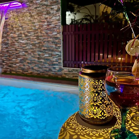 Big Puerto Rico In Front Of The Shopping Center With Private Heated Saltwater Pool With Jacuzzi & Arcade Games & T Able Foot Ball Villa *