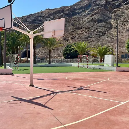 Big Puerto Rico In Front Of The Shopping Center With Private Heated Saltwater Pool With Jacuzzi & Arcade Games & T Able Foot Ball * Puerto Rico (Gran Canaria)
