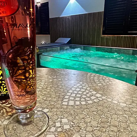Big Puerto Rico In Front Of The Shopping Center With Private Heated Saltwater Pool With Jacuzzi & Arcade Games & T Able Foot Ball *